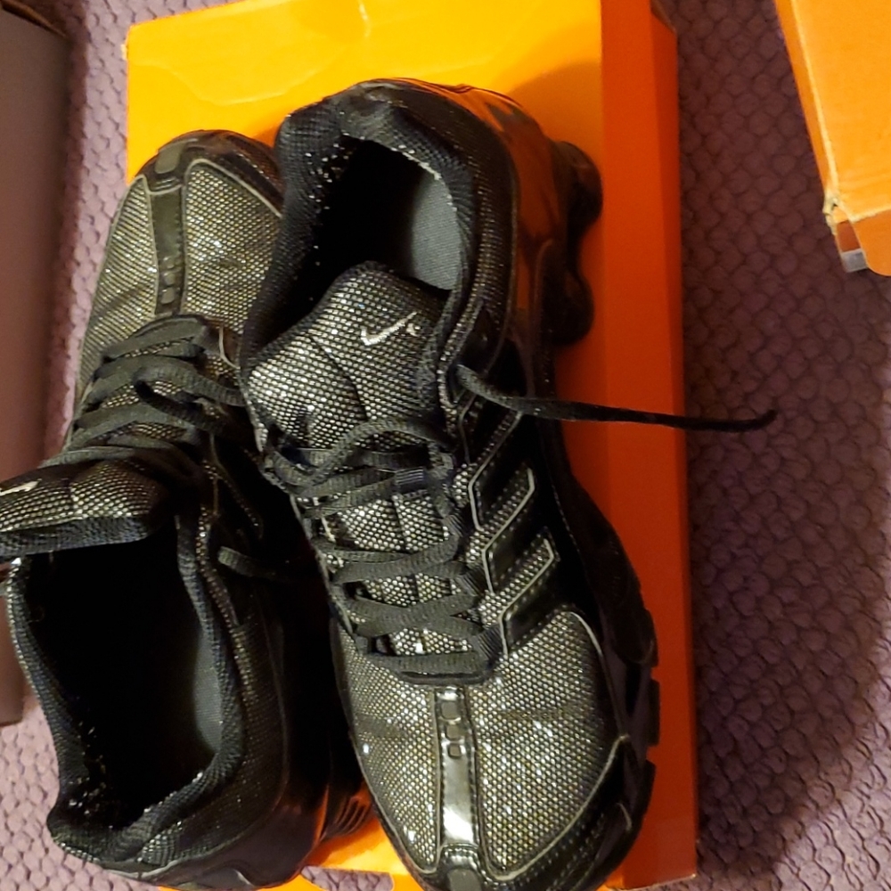 Women's Nike sneakers 8.5